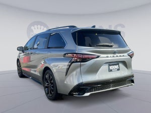 2024 Toyota Sienna XSE FWD